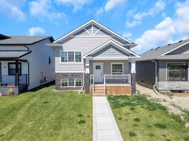 9 Ian Way , Sylvan Lake