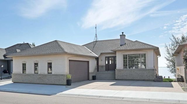 14 White Pelican Way , Lake Newell Resort