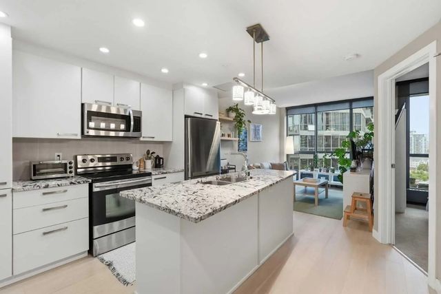 1107 225 11 Avenue Se, Calgary