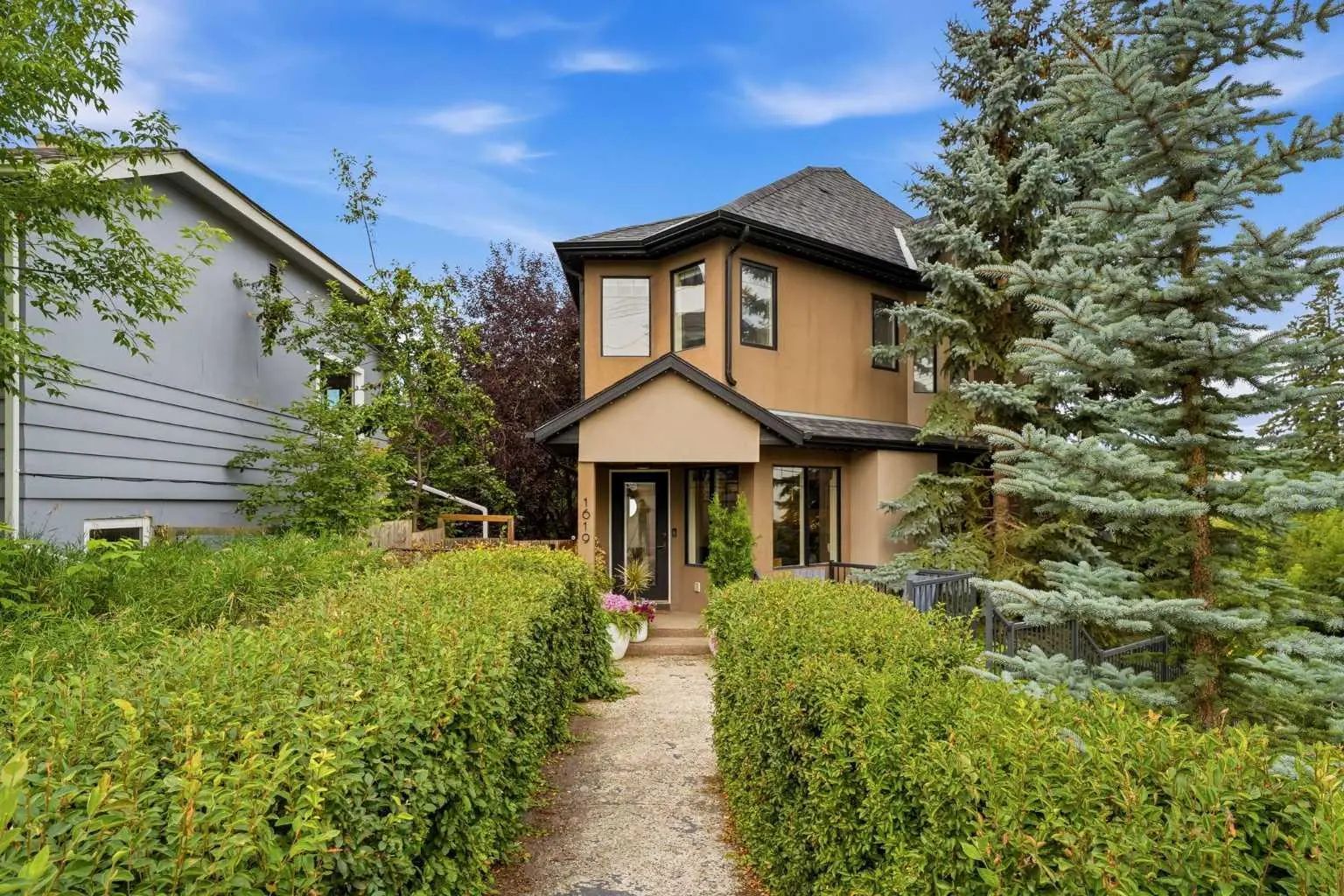 1619 24 Avenue Sw Calgary Alberta T2T0Y3 Bankview Home For Sale