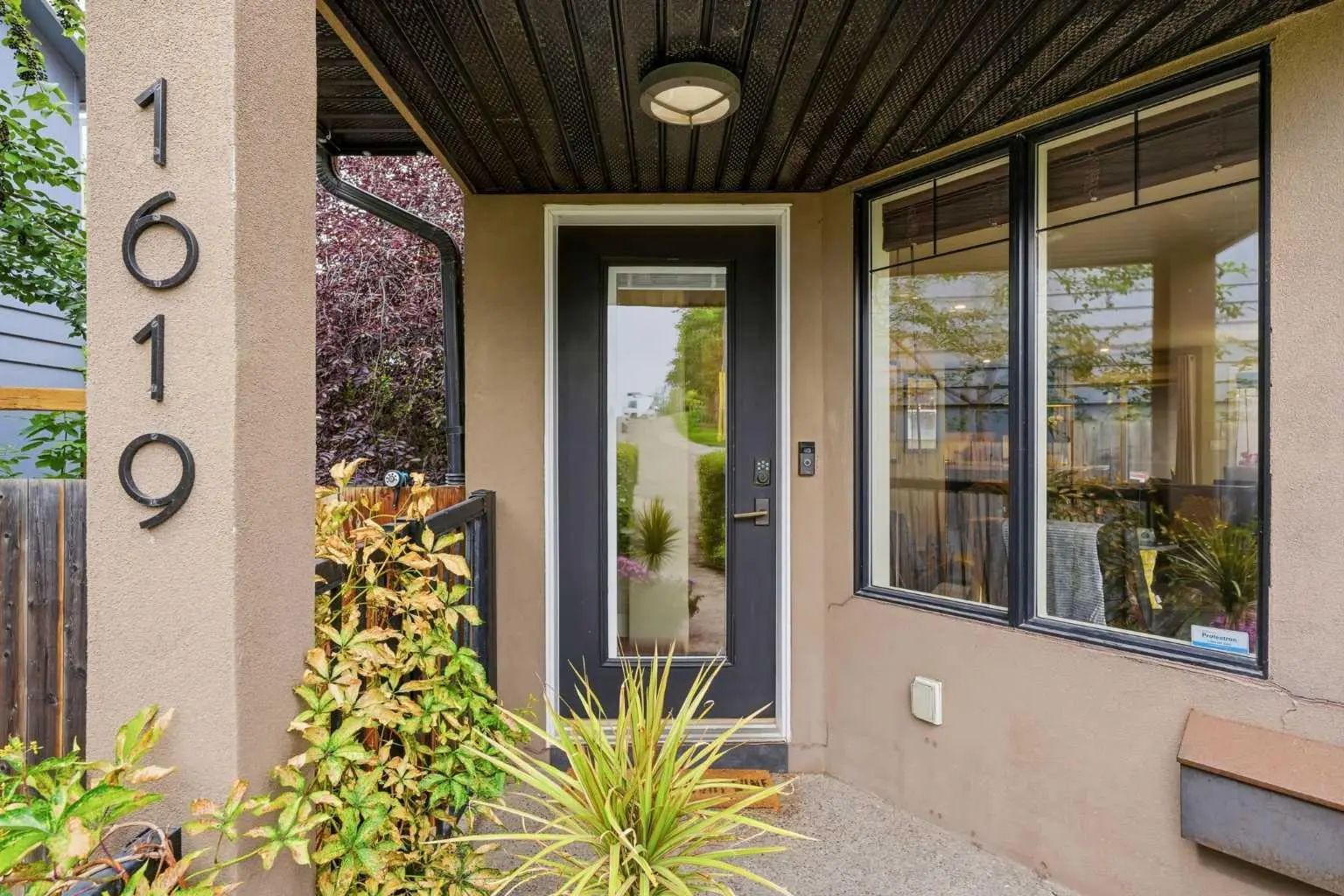 1619 24 Avenue Sw Calgary Alberta T2T0Y3 Bankview Home For Sale