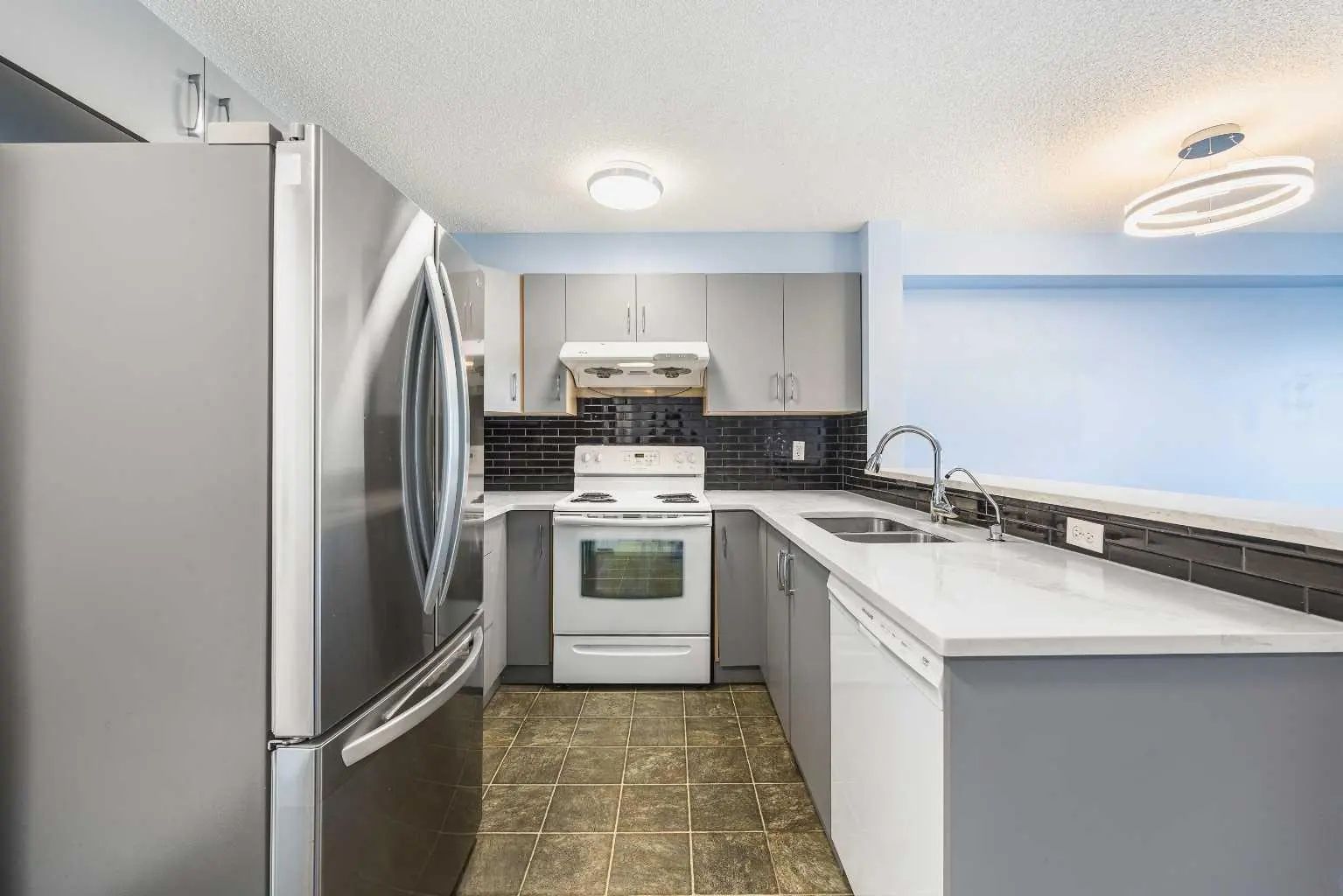 2323 60 Panatella Street Northwest, Calgary – Residential Apartment Listing Photo 4