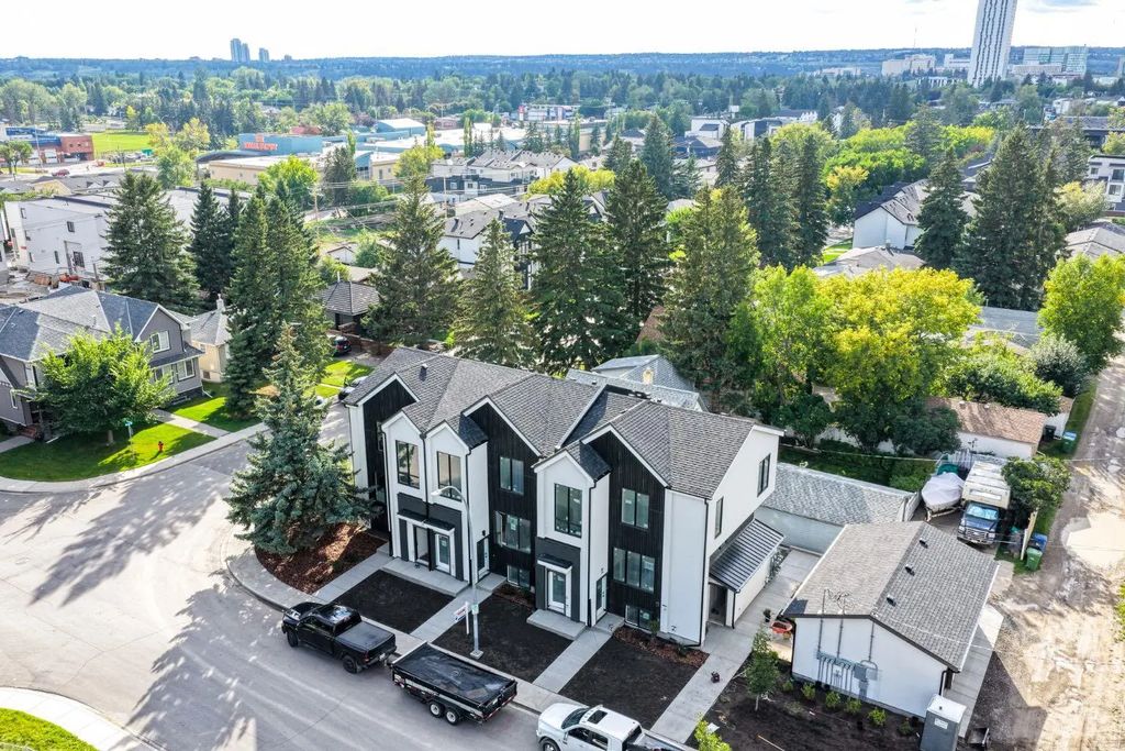 1903b 17 Street , Calgary
