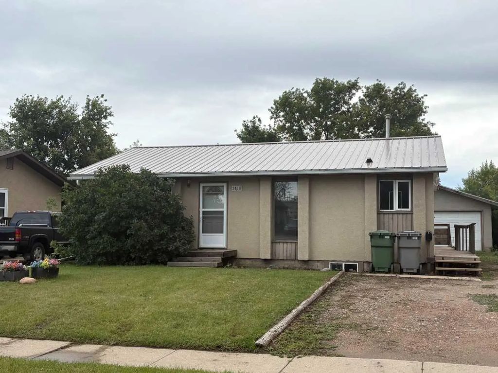 3419 49 Avenue , Lloydminster