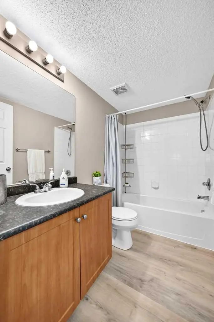 3116 10 Prestwick Bay Se Calgary Alberta T2Z0B3 McKenzie Towne Home For Sale