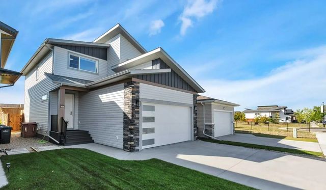 103 Crestview Boulevard , Sylvan Lake