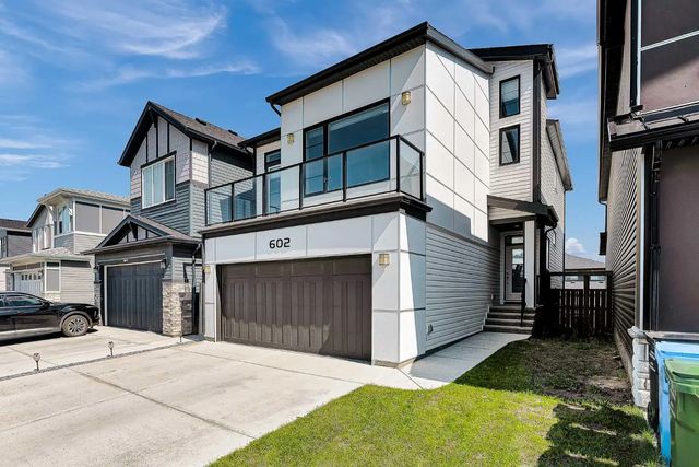 602 Creekstone Circle Sw, Calgary