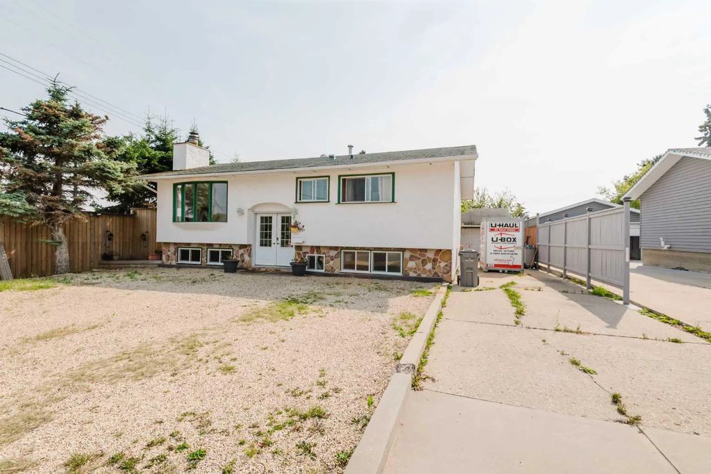 9205 111 Avenue , Grande Prairie