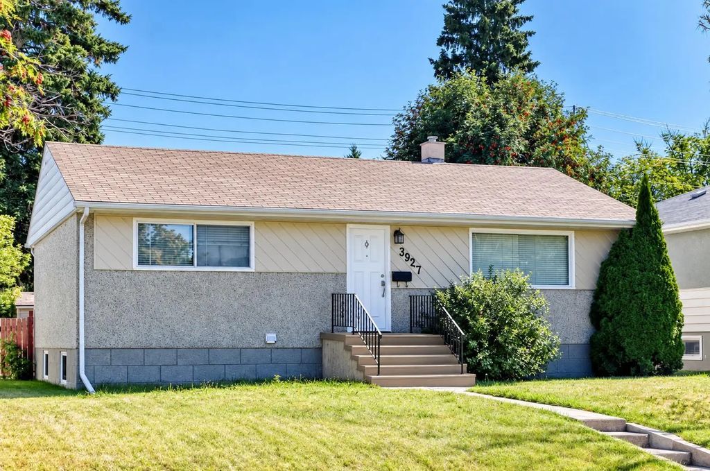 3927 40a Avenue , Red Deer