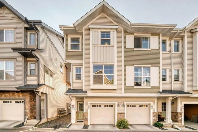 108 New Brighton Point Se, Calgary