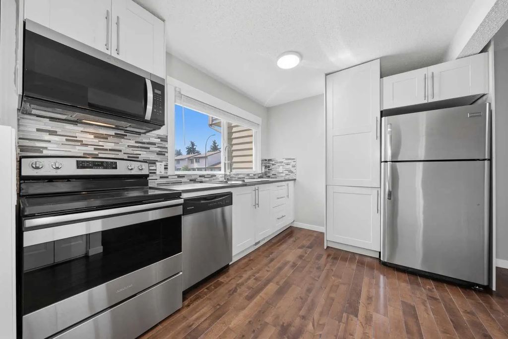 59 6100 4 Avenue Ne, Calgary
