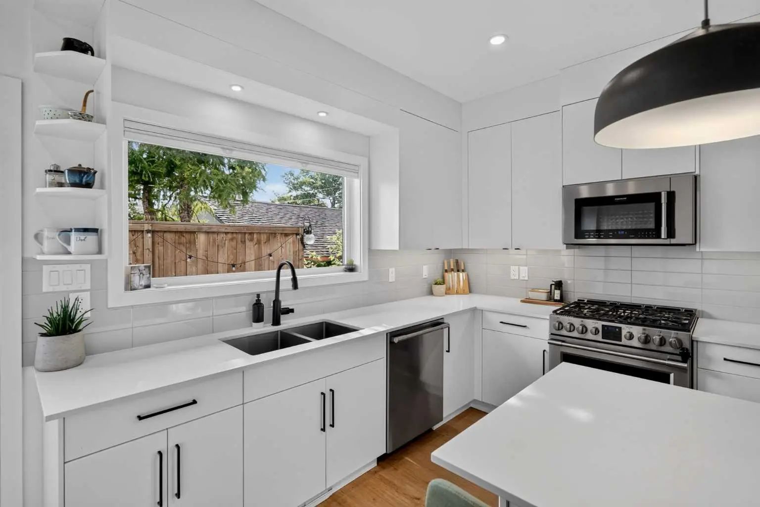 1950 12 Street Northwest, Calgary – Residential Row/Townhouse Listing Photo 10