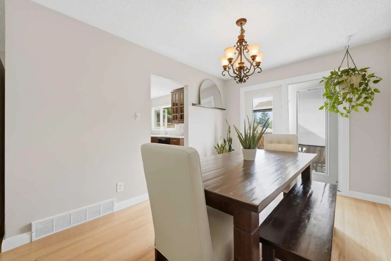 9 Foxwell Road Southeast, Calgary – Residential Detached Listing Photo 12