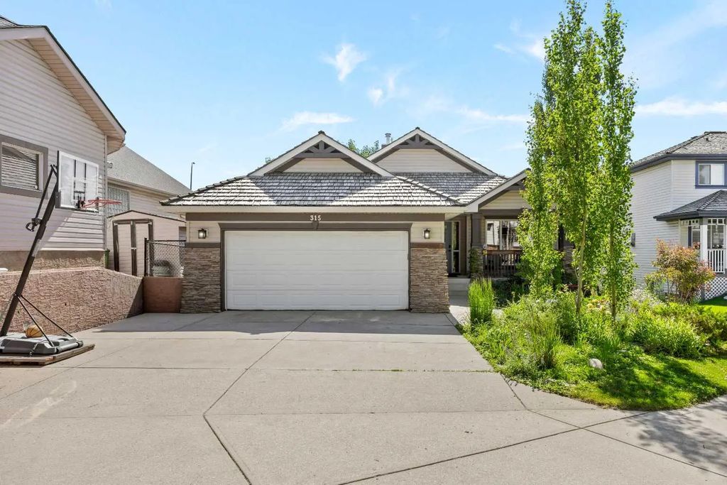315 Rocky Ridge Bay Nw, Calgary