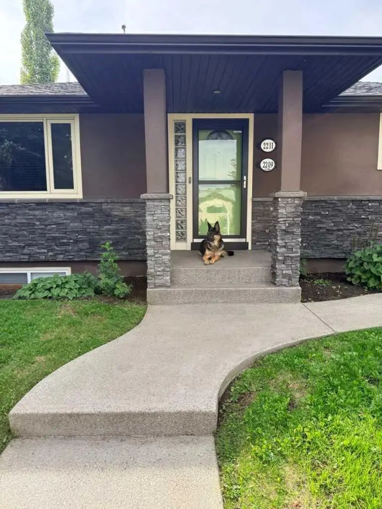 2211 45 Street Southeast, Calgary – Residential Detached Listing Photo 2