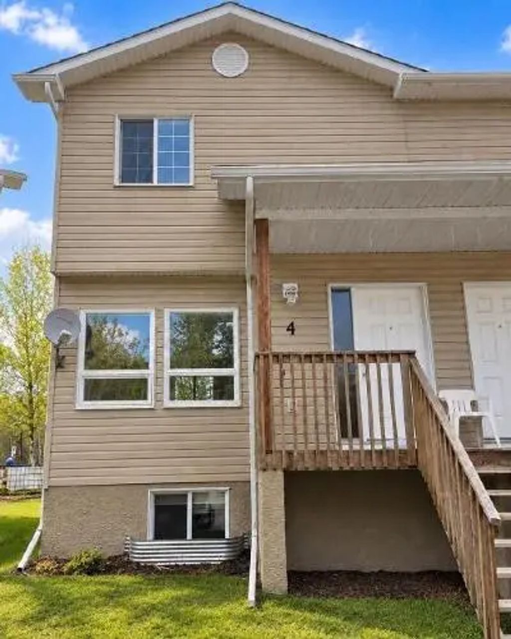 4 624 41 Street  , Edson