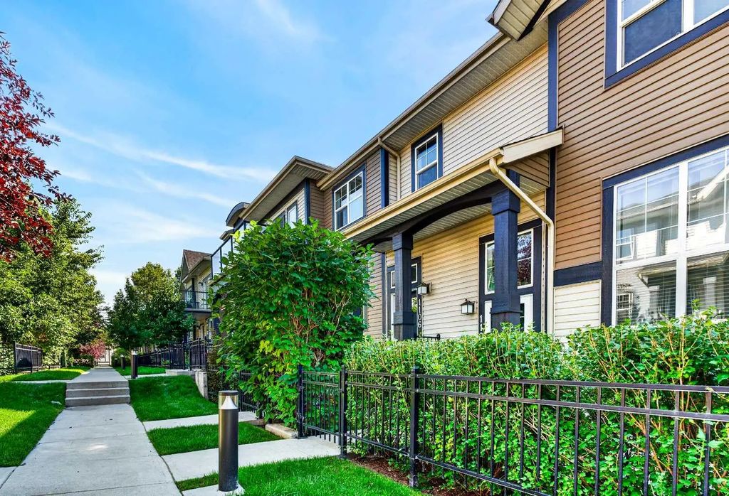 1106 Mckenzie Towne Row Se, Calgary