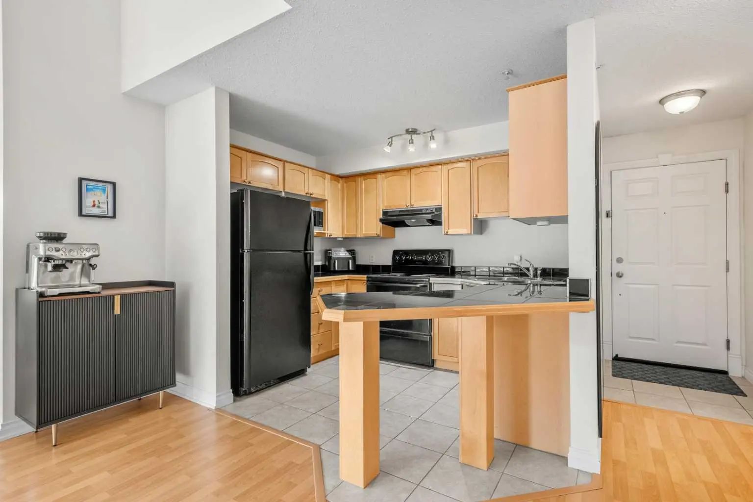 407 1631 28 Avenue Southwest, Calgary – Residential Apartment Listing Photo 5