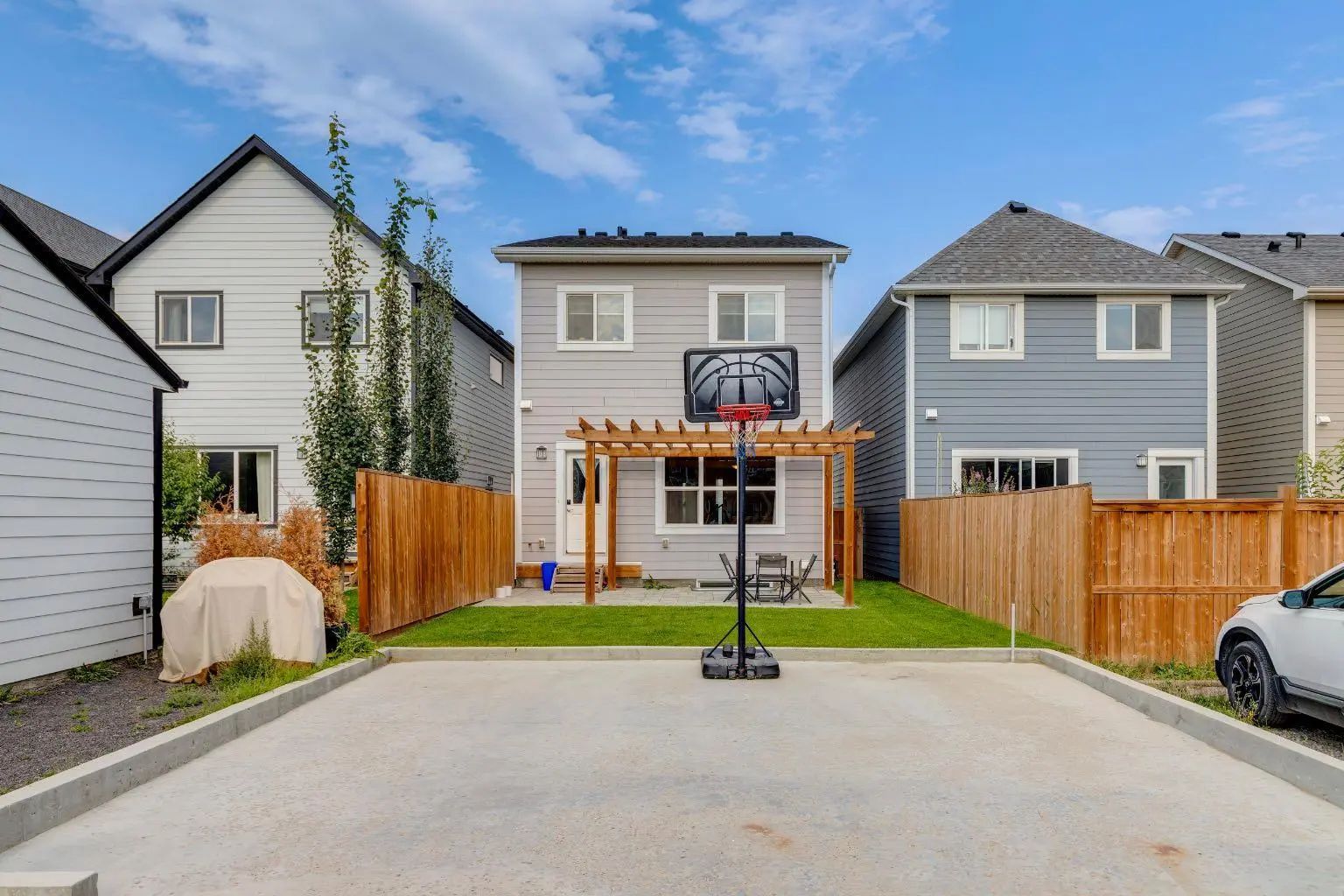 79 Masters Road Se Calgary Alberta T3M 3A1 Mahogany Home For Sale