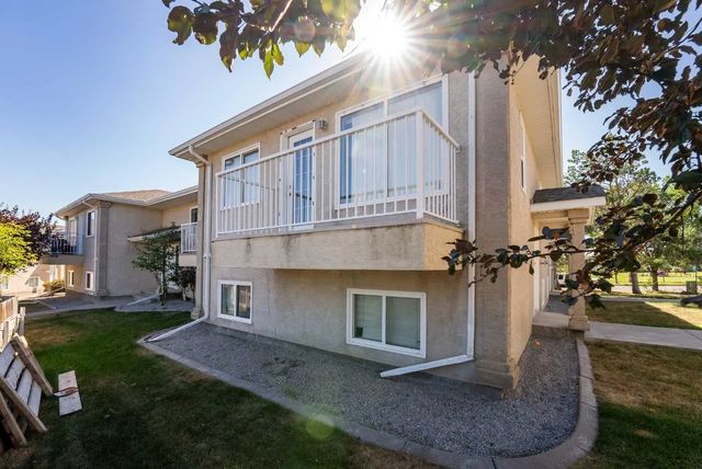 6 5 Tartan Boulevard W, Lethbridge