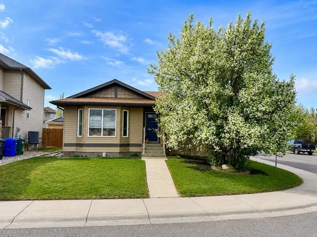 118 Silkstone Road W, Lethbridge