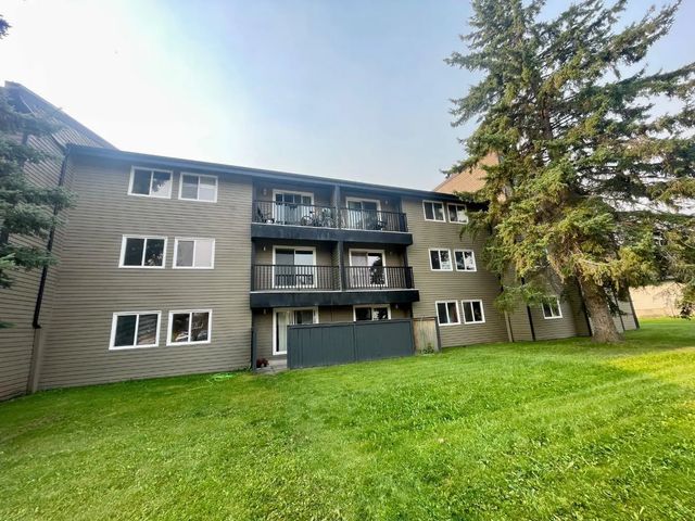 #110b 5611 9 Avenue  , Edson
