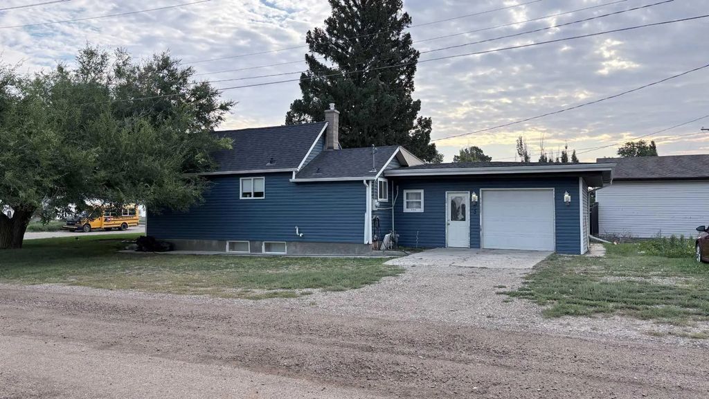 139 9 Avenue W, Bow Island