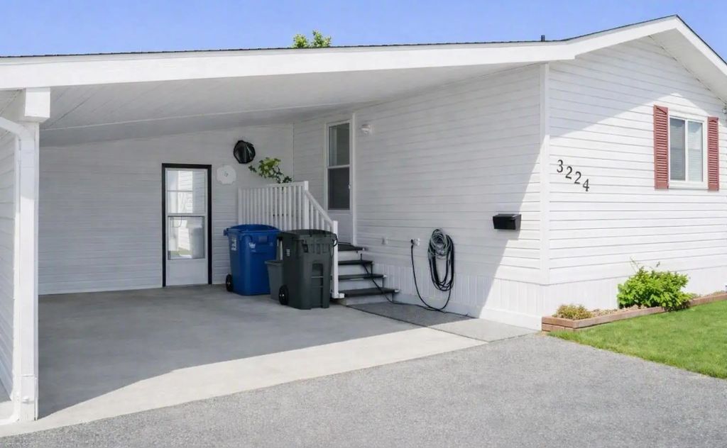 3224 29 Street S, Lethbridge