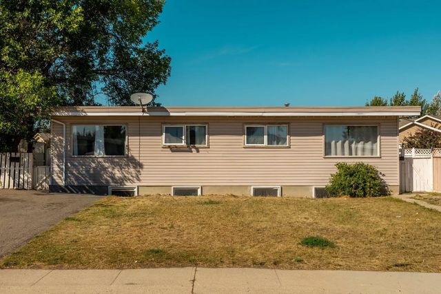 3319 - 3321 5a Avenue S, Lethbridge