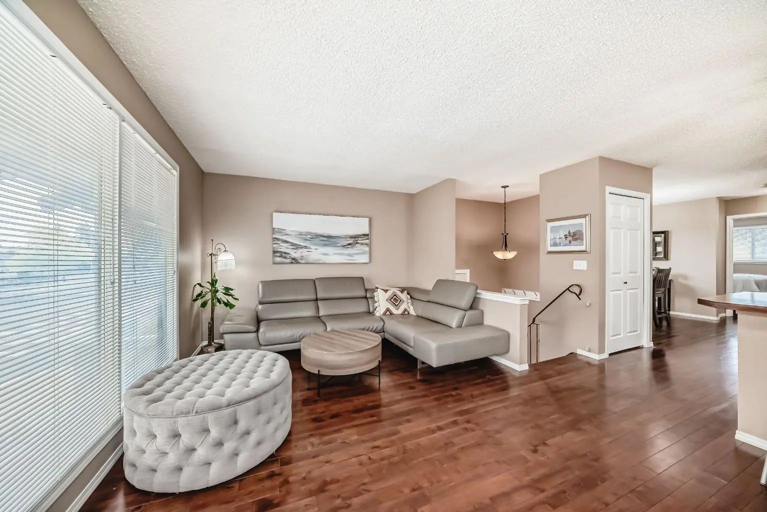 8432 Berkley Road Northwest, Calgary – Residential Semi Detached (Half Duplex) Listing Photo 15