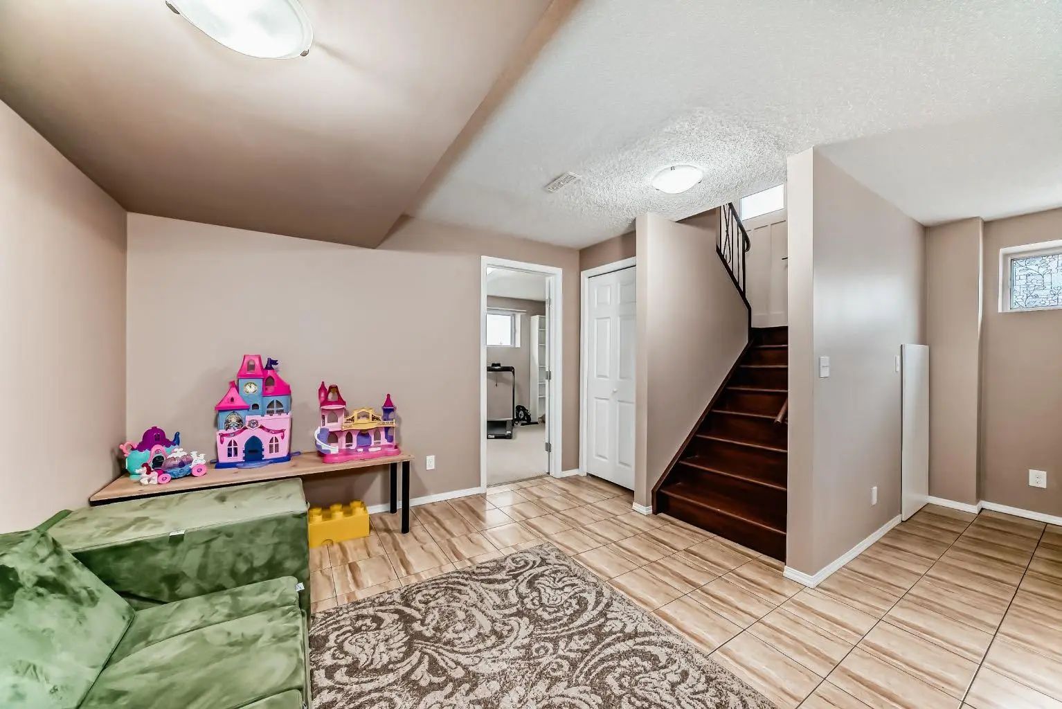 8432 Berkley Road Northwest, Calgary – Residential Semi Detached (Half Duplex) Listing Photo 27