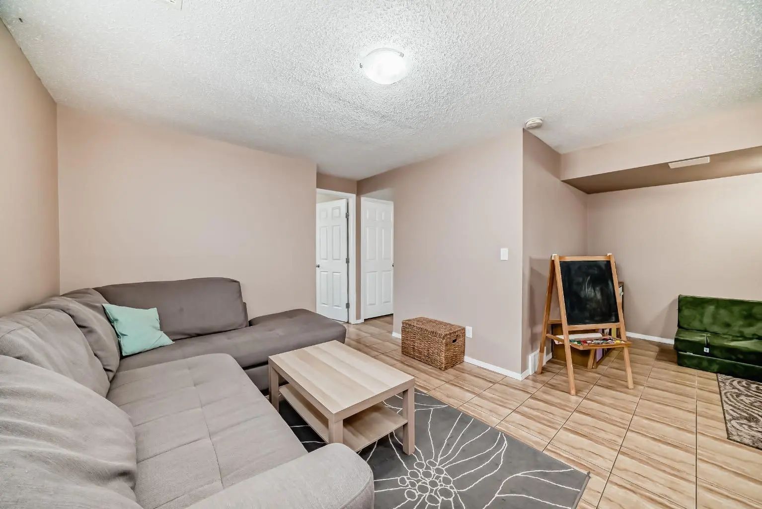8432 Berkley Road Northwest, Calgary – Residential Semi Detached (Half Duplex) Listing Photo 30