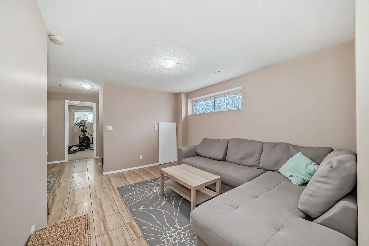 8432 Berkley Road Northwest, Calgary – Residential Semi Detached (Half Duplex) Listing Photo 31