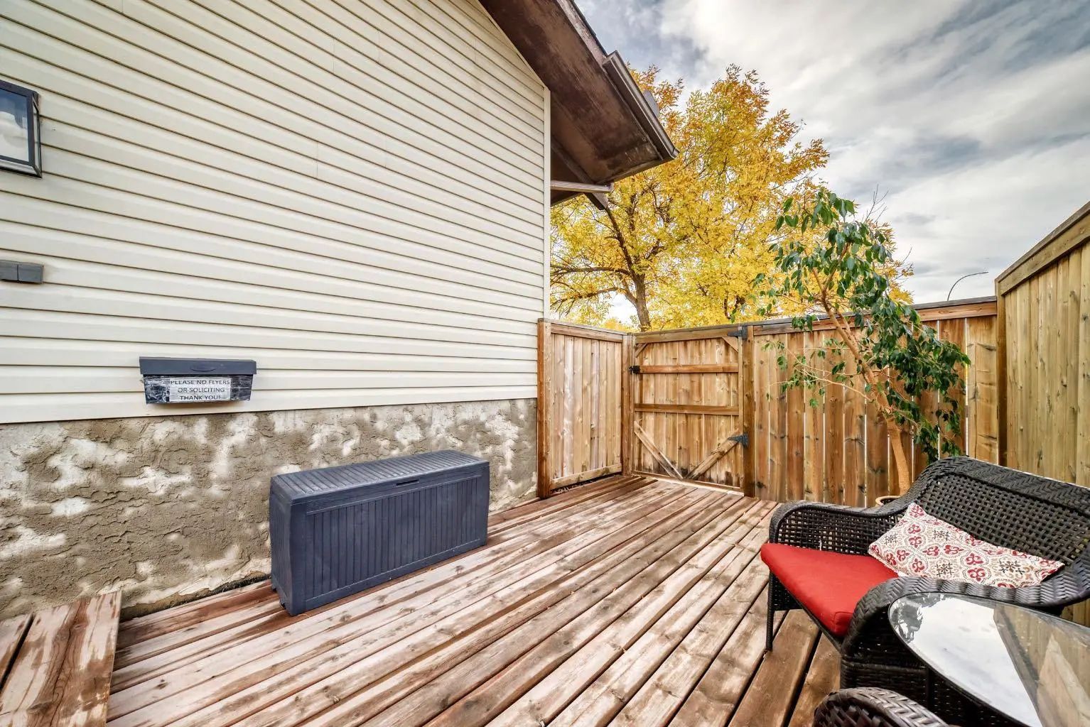 8432 Berkley Road Northwest, Calgary – Residential Semi Detached (Half Duplex) Listing Photo 39