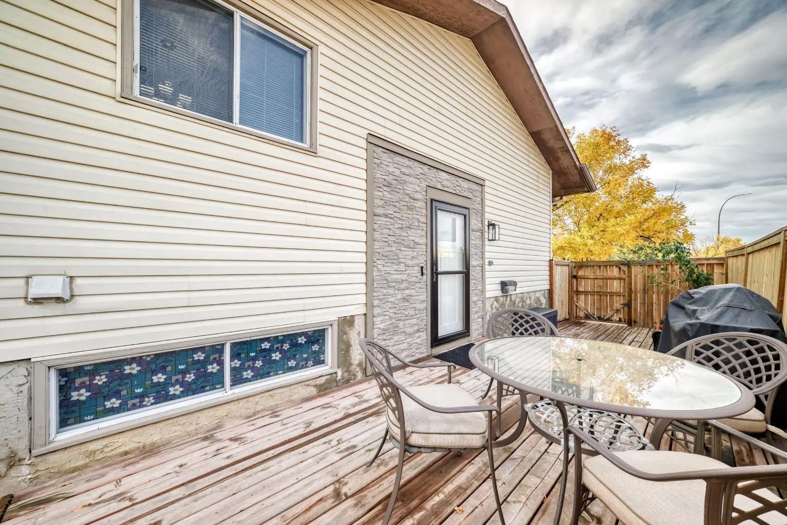 8432 Berkley Road Northwest, Calgary – Residential Semi Detached (Half Duplex) Listing Photo 41