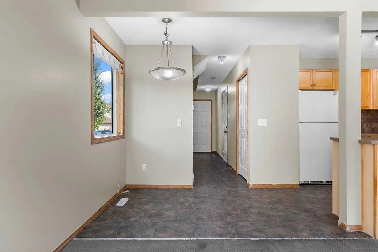 51 Eversyde Court Southwest, Calgary – Residential Row/Townhouse Listing Photo 10