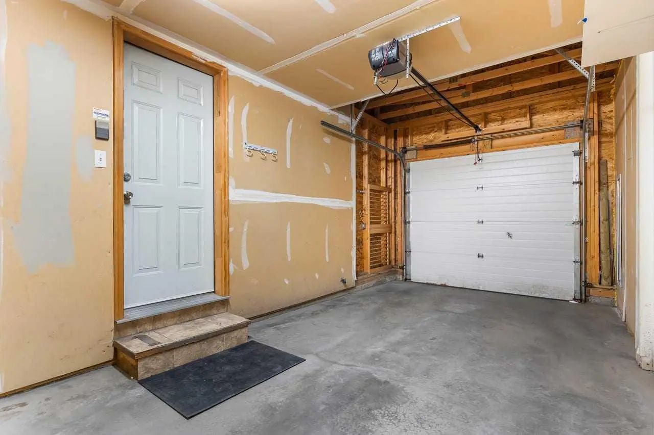 51 Eversyde Court Southwest, Calgary – Residential Row/Townhouse Listing Photo 26