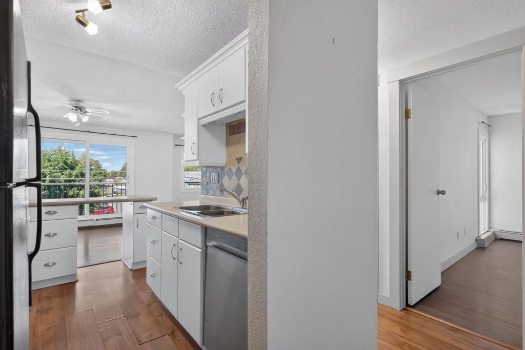 202 809 4 Street Ne, Calgary