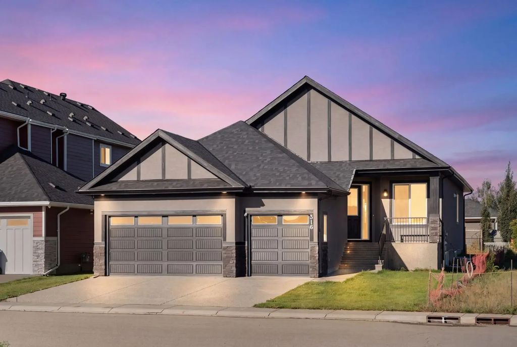 316 Muirfield Crescent , Lyalta