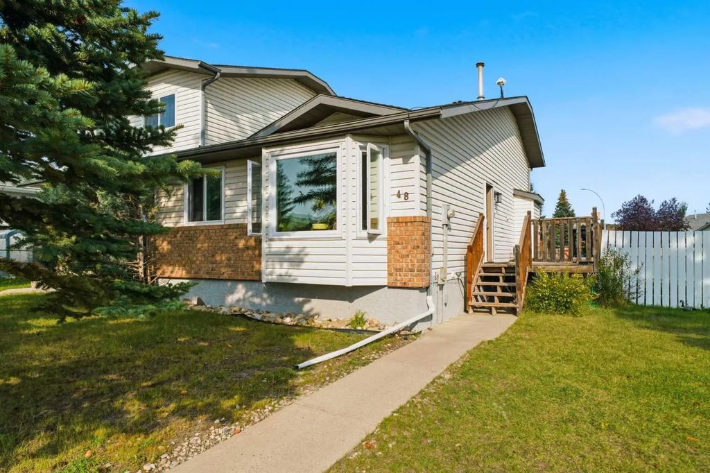 48 West Aarsby Road , Cochrane