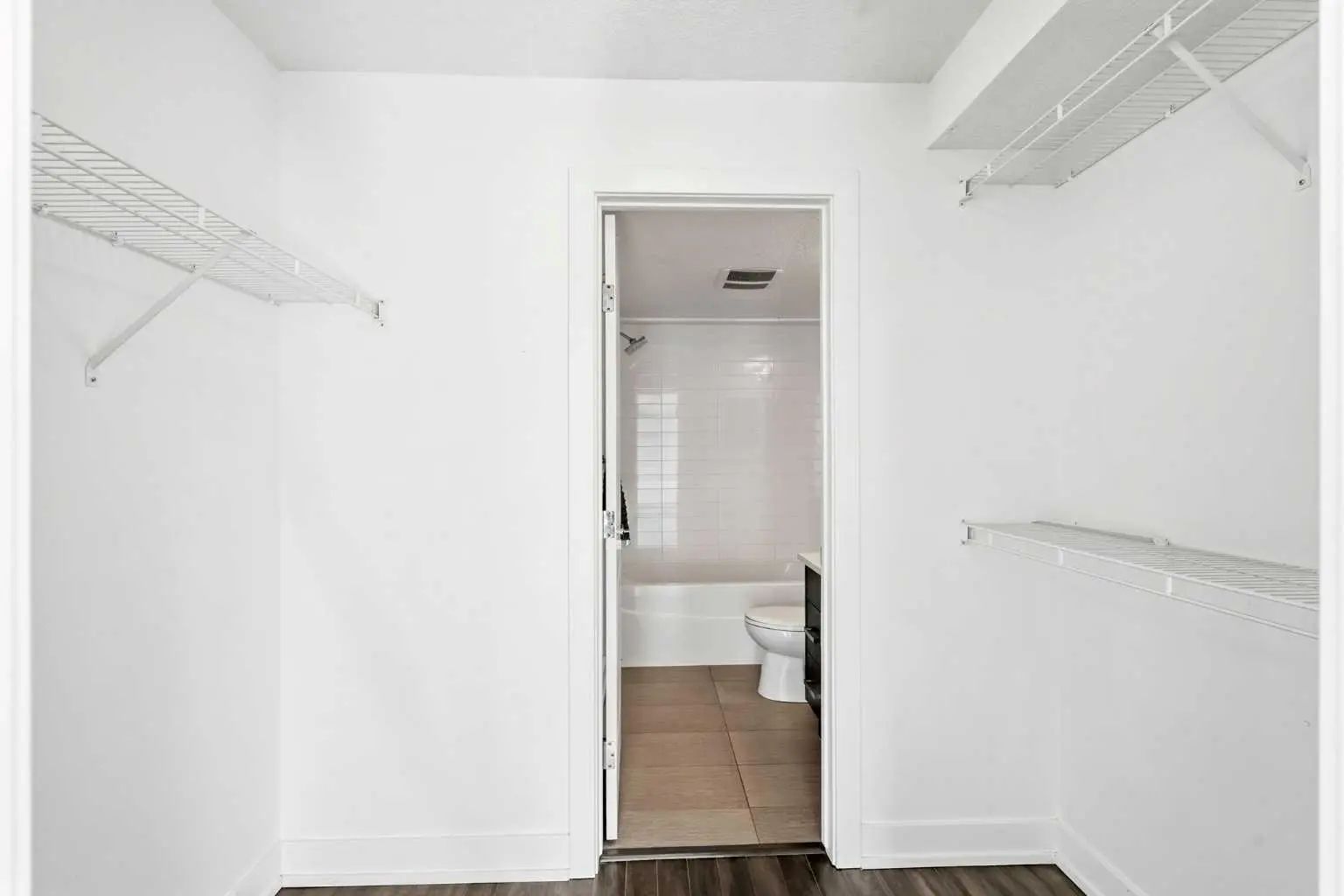 203 611 Edmonton Trail Northeast, Calgary – Residential Apartment Listing Photo 13