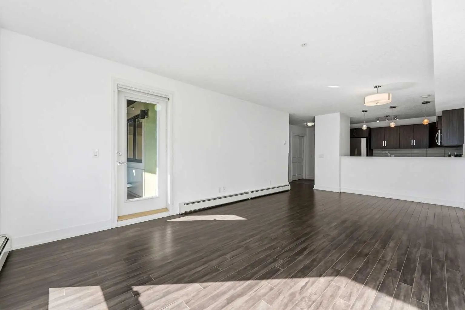 203 611 Edmonton Trail Northeast, Calgary – Residential Apartment Listing Photo 9