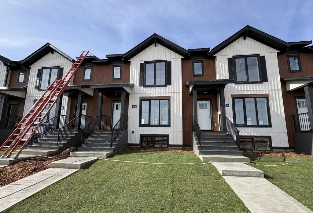 38 Station Drive , Sylvan Lake