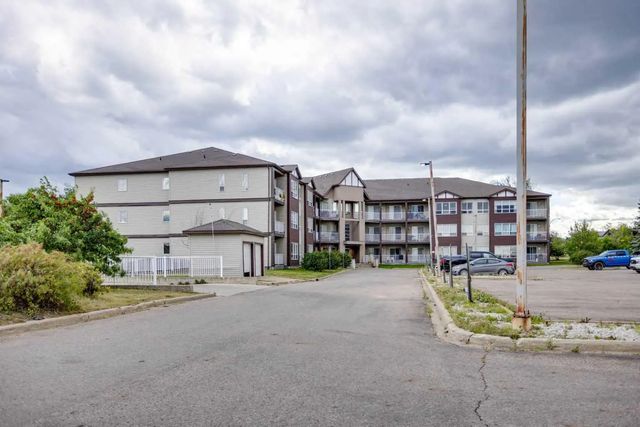 105 290 Plamondon Drive , Fort McMurray