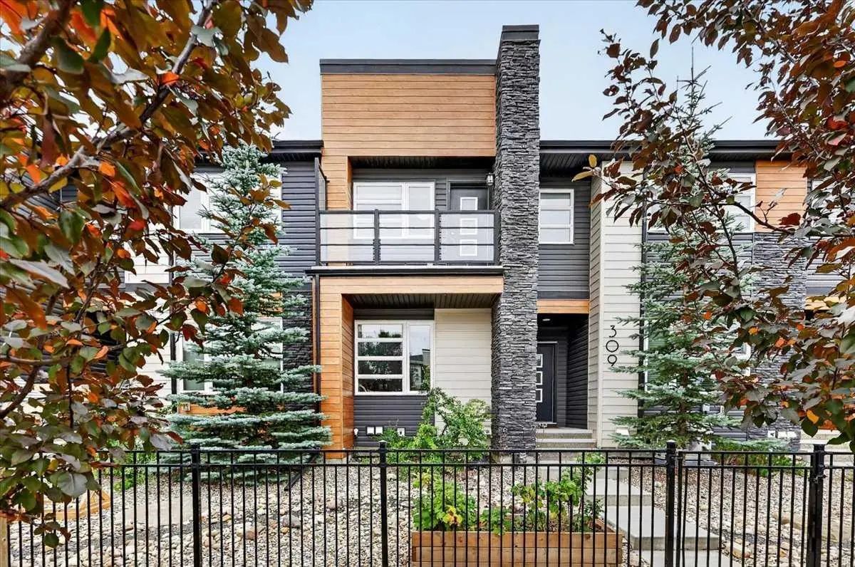 Modern suburban home in Evanston