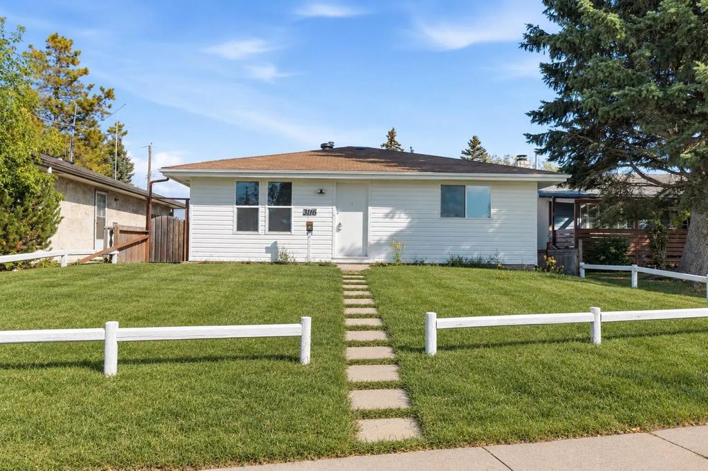 3116 39 Street Se, Calgary