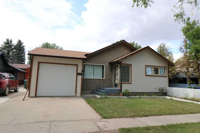 5004 52 St  , Taber