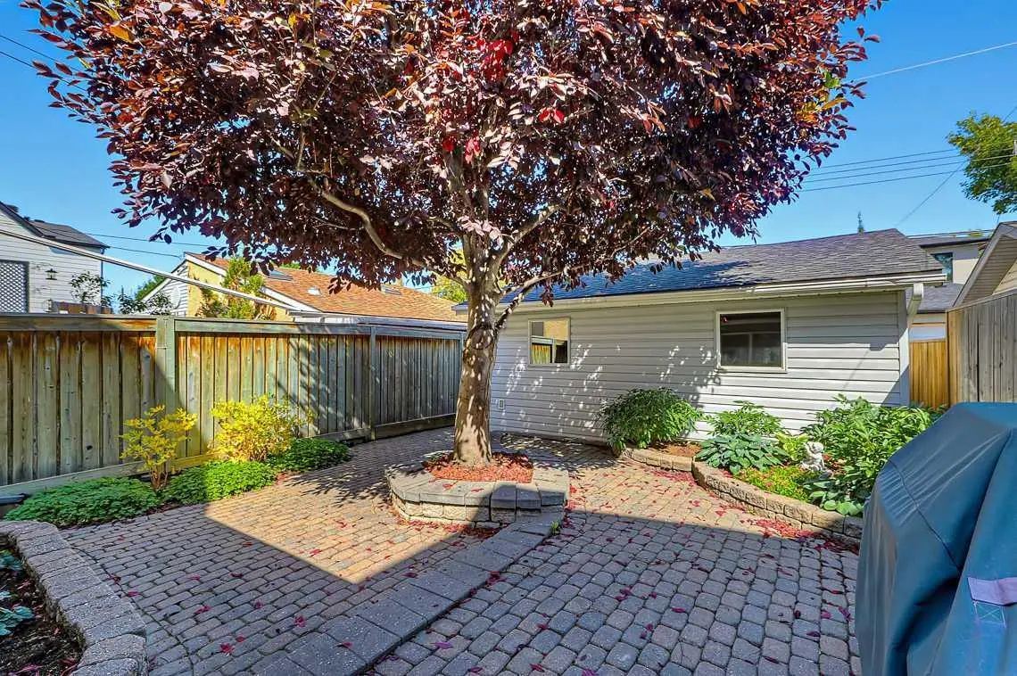 532 54 Avenue Sw Calgary Alberta T2V 0C7 Windsor Park Home For Sale