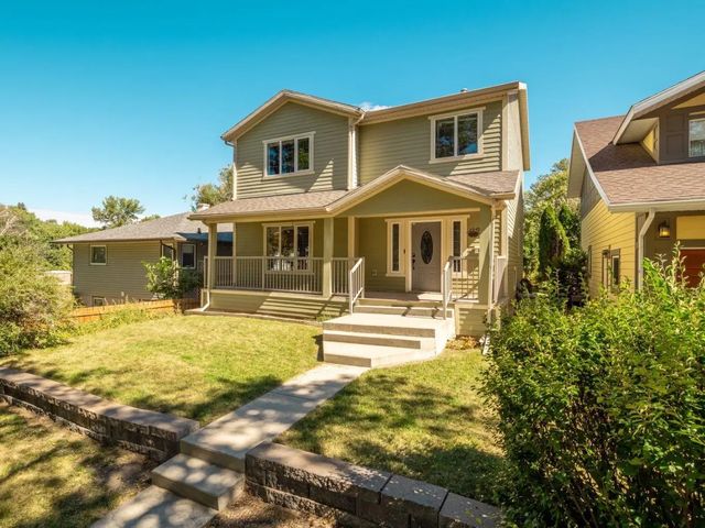 805 17 Street S, Lethbridge