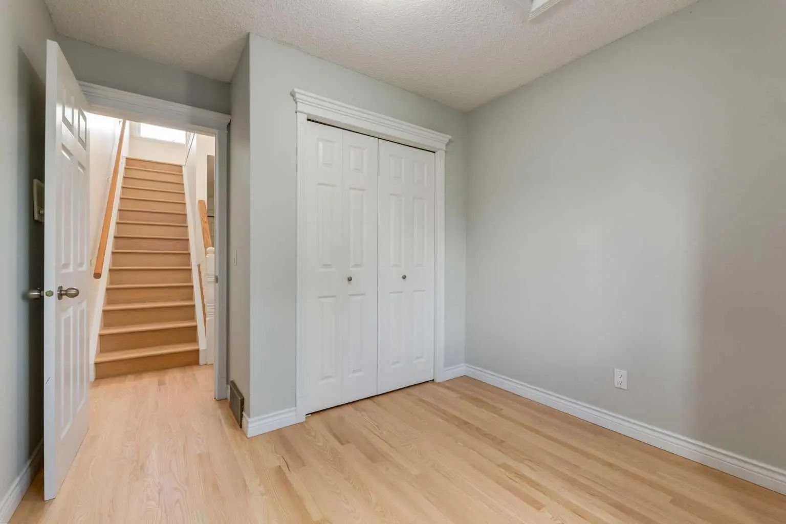 107 9 Street Nw Calgary Alberta T2N0E3 Sunnyside Home For Sale